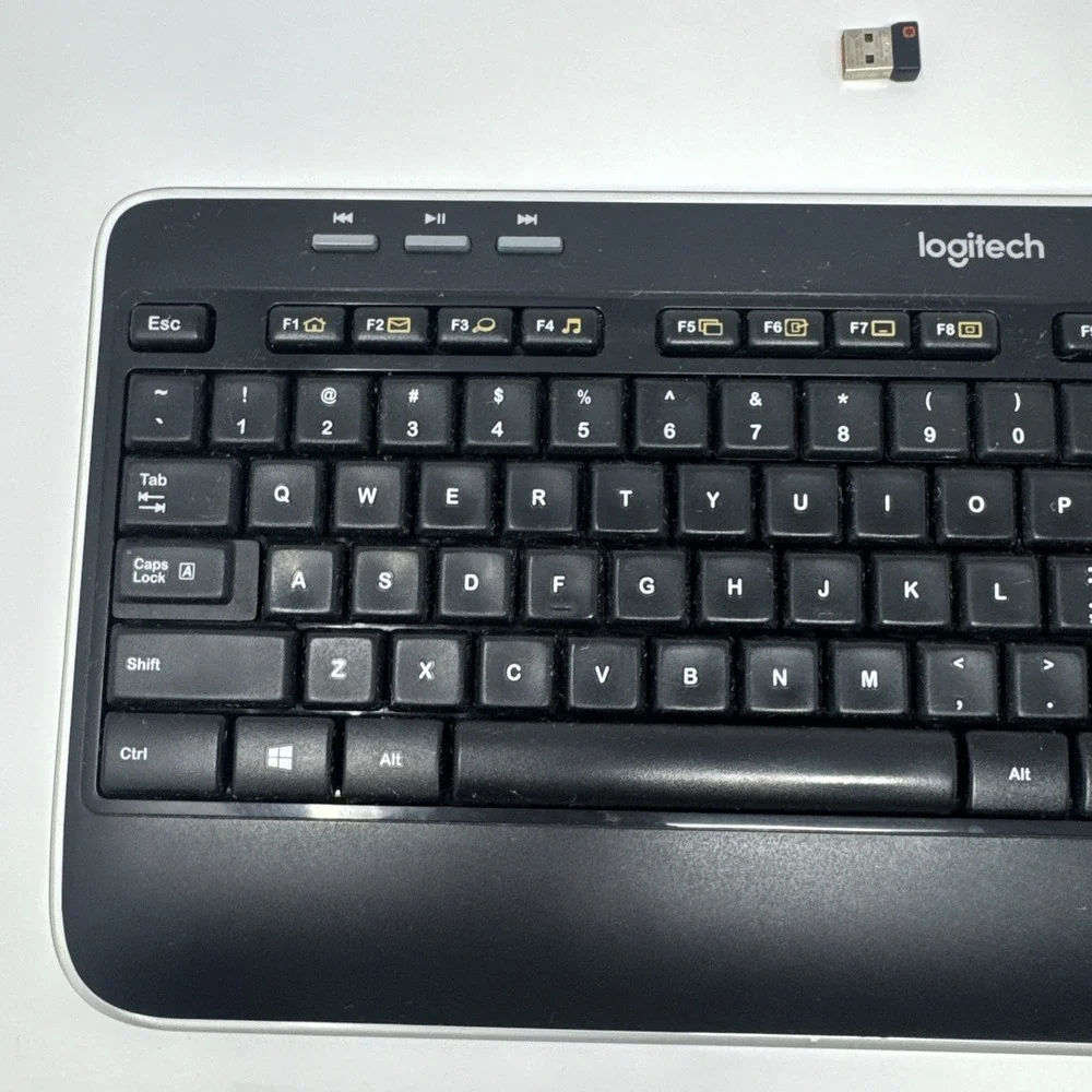 Logitech K520 820-002864 Wireless Keyboard-W/Dongle Included